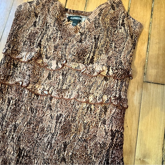 Snakeskin pattern rouched and ruffled express mini dress - Picture 2 of 7